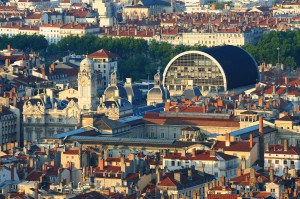 hotel de ville et l opéra de lyon en france